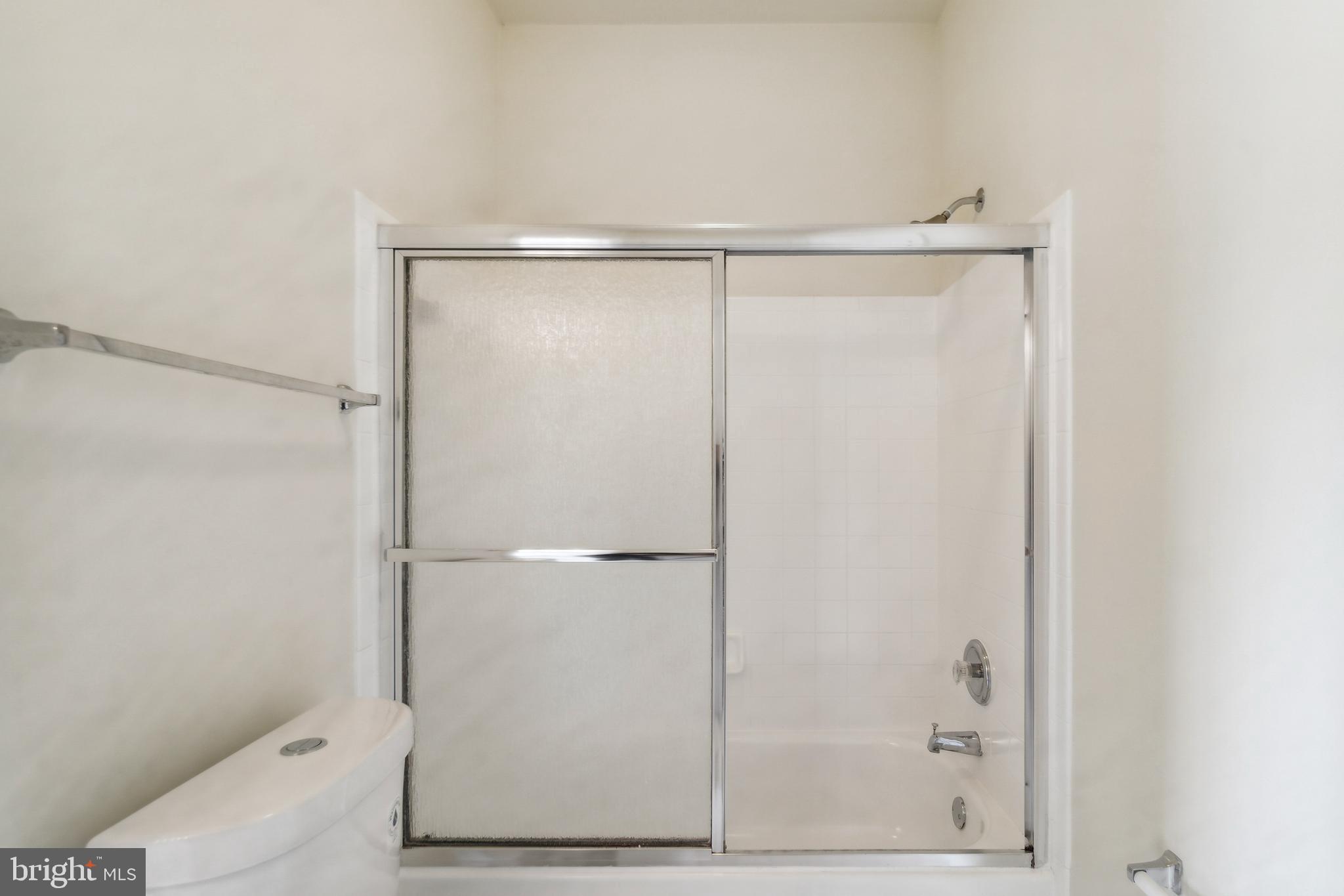 POTOMAC OAKS - Residential