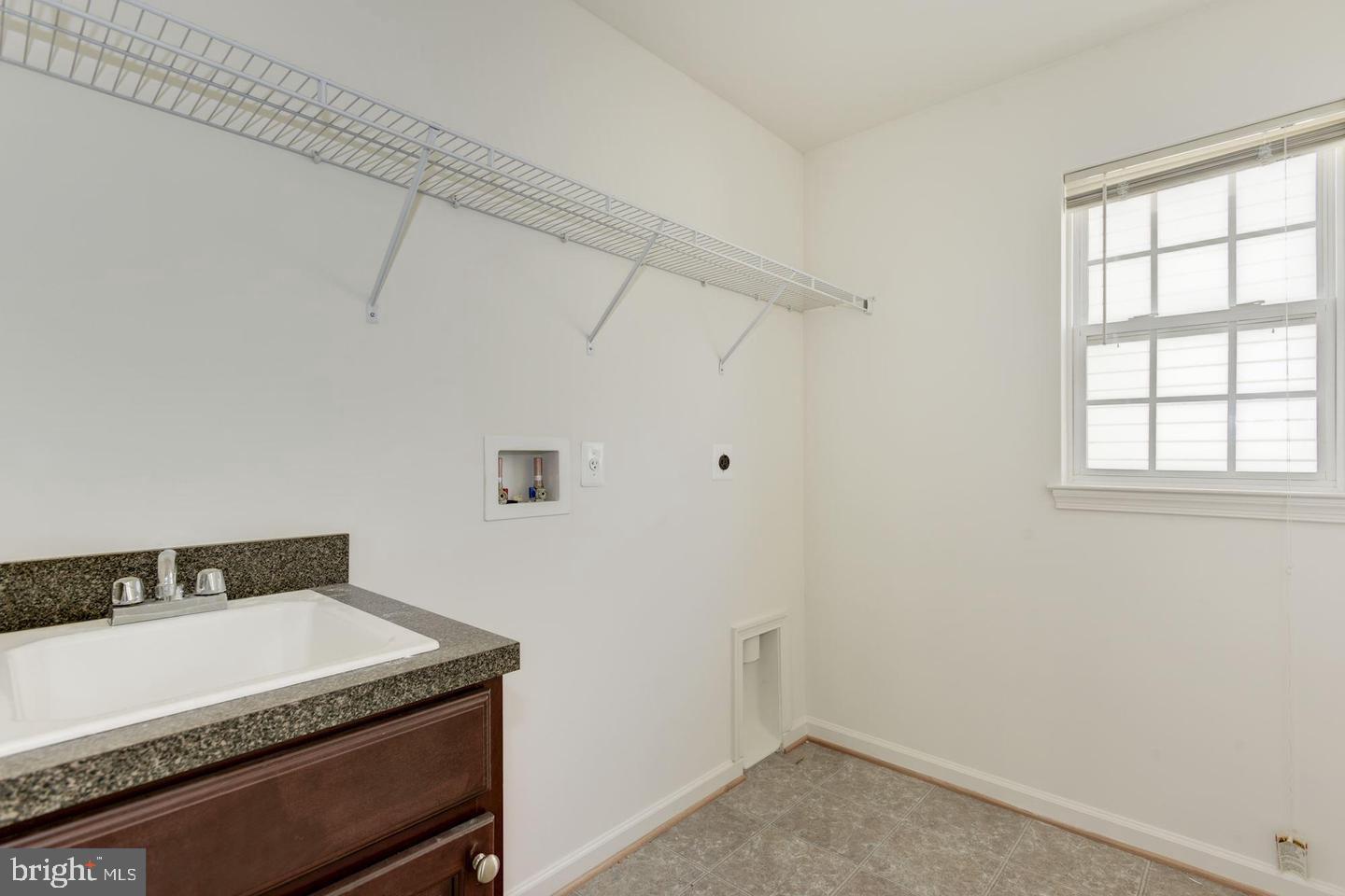 CENTREVILLE GREEN - Residential Lease