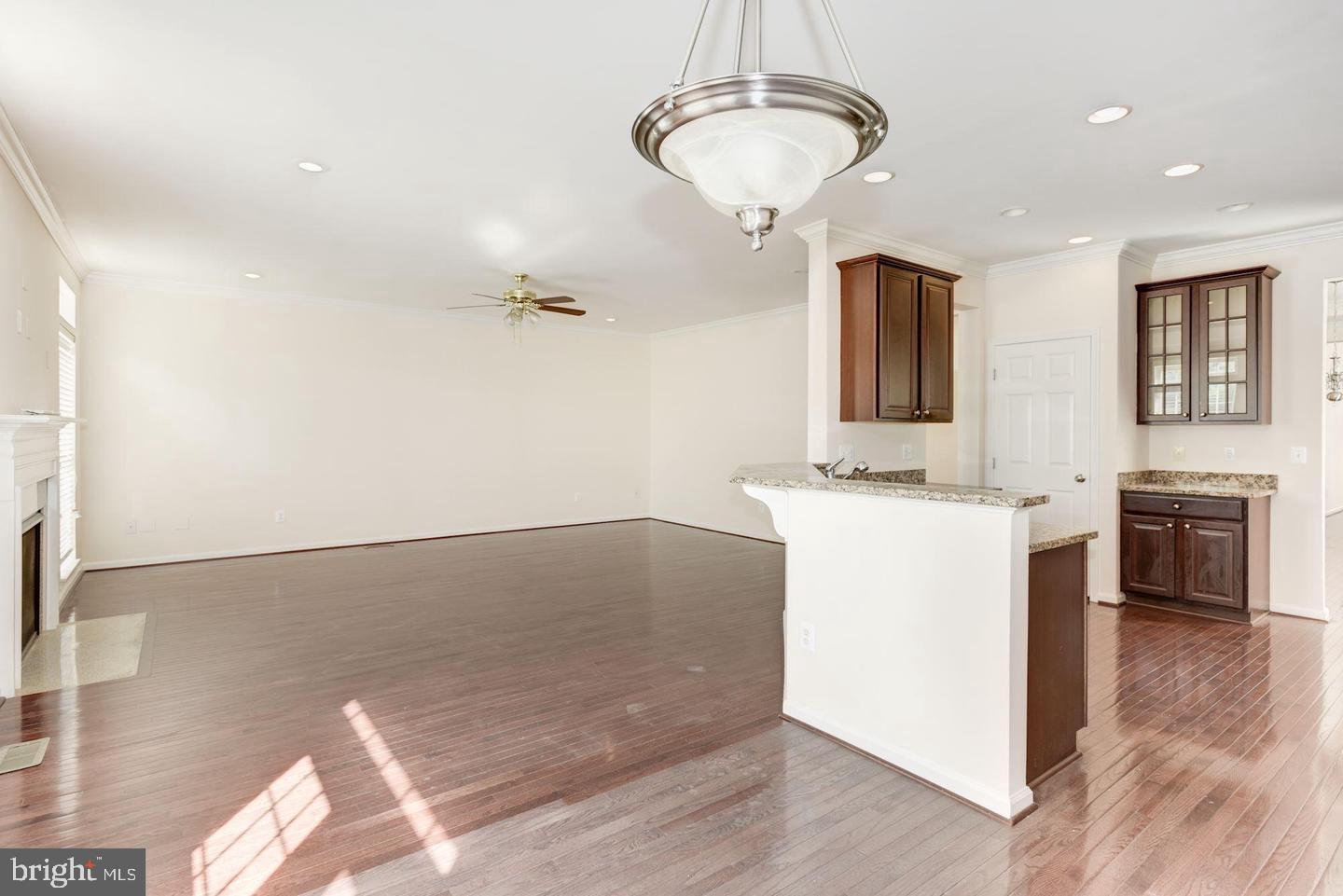 CENTREVILLE GREEN - Residential Lease