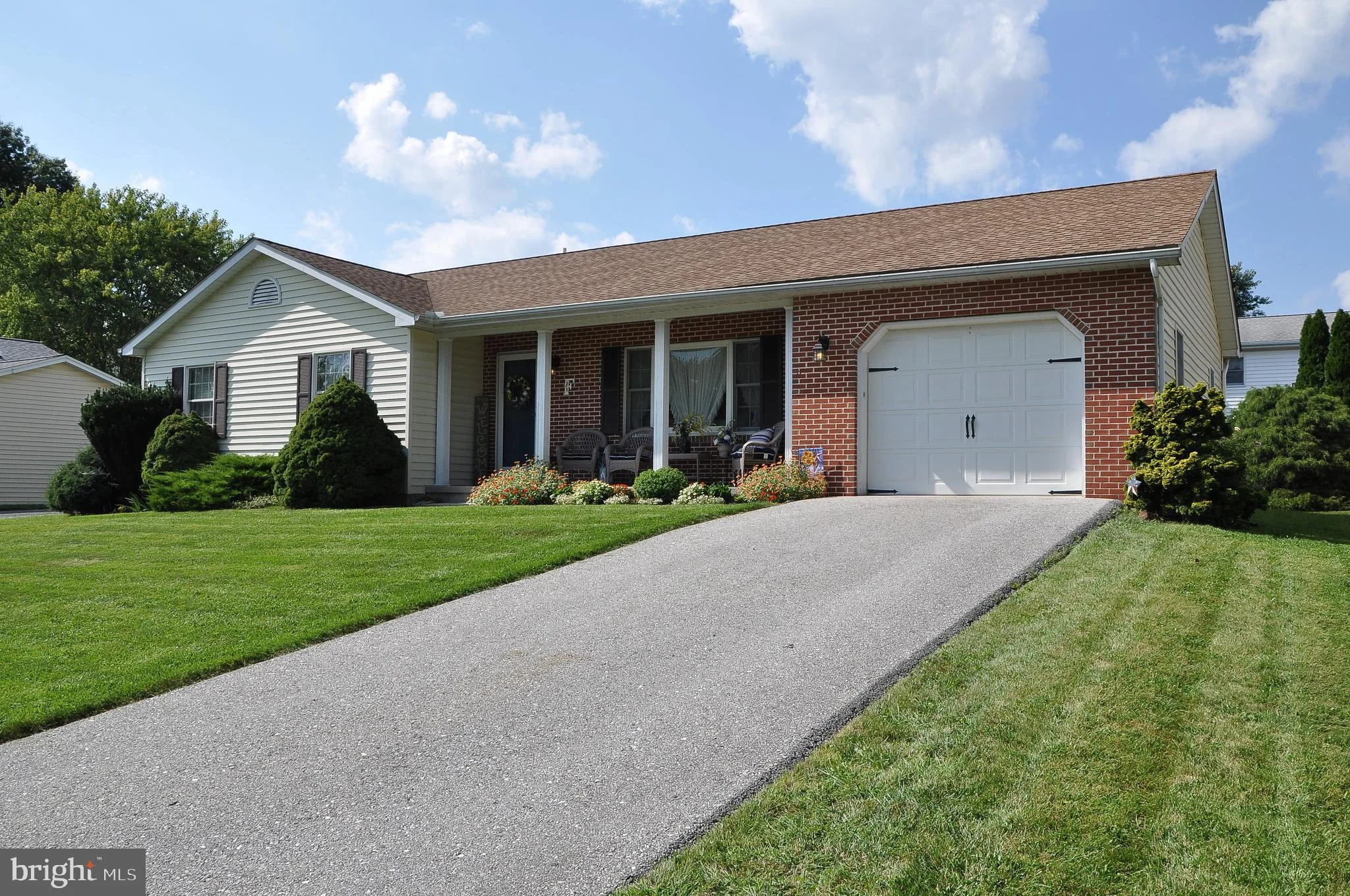 12 Garden Lane, Hanover, PA 17331