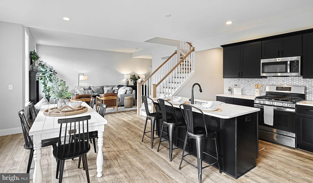 WILLOW CREEK FARMS - Residential