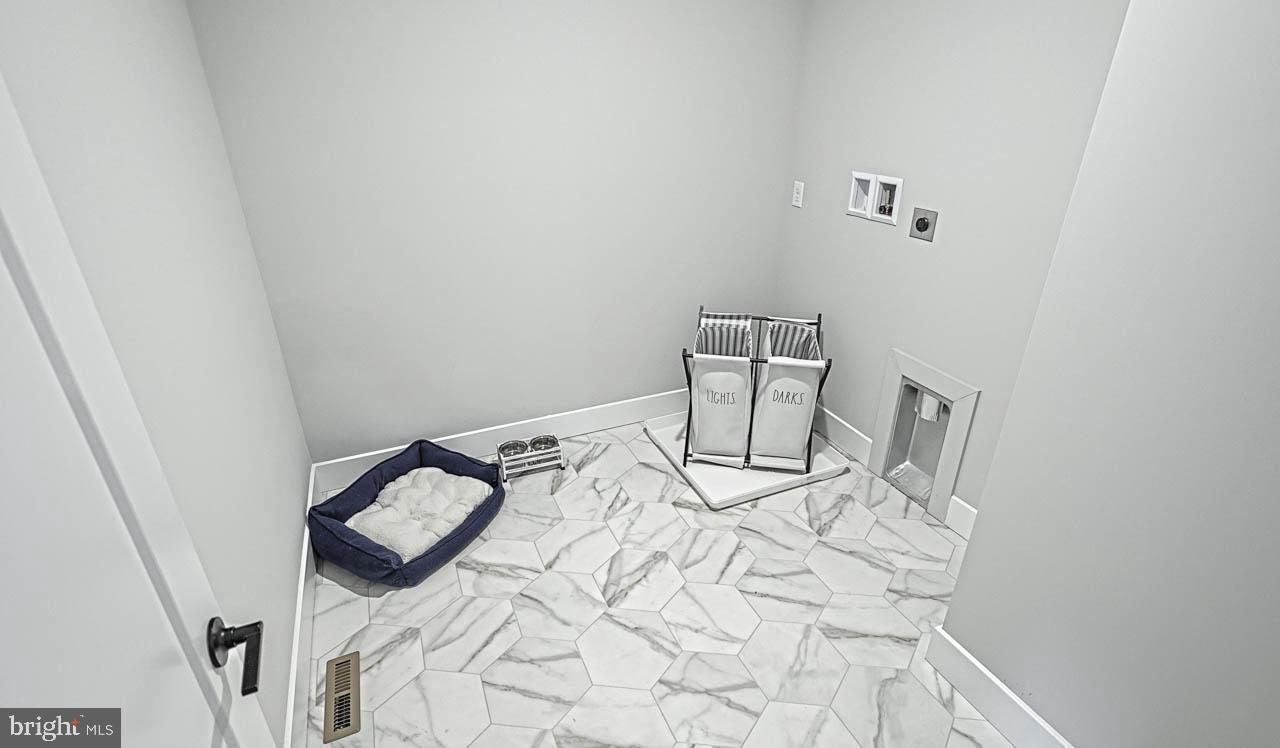 WILLOW CREEK FARMS - Residential