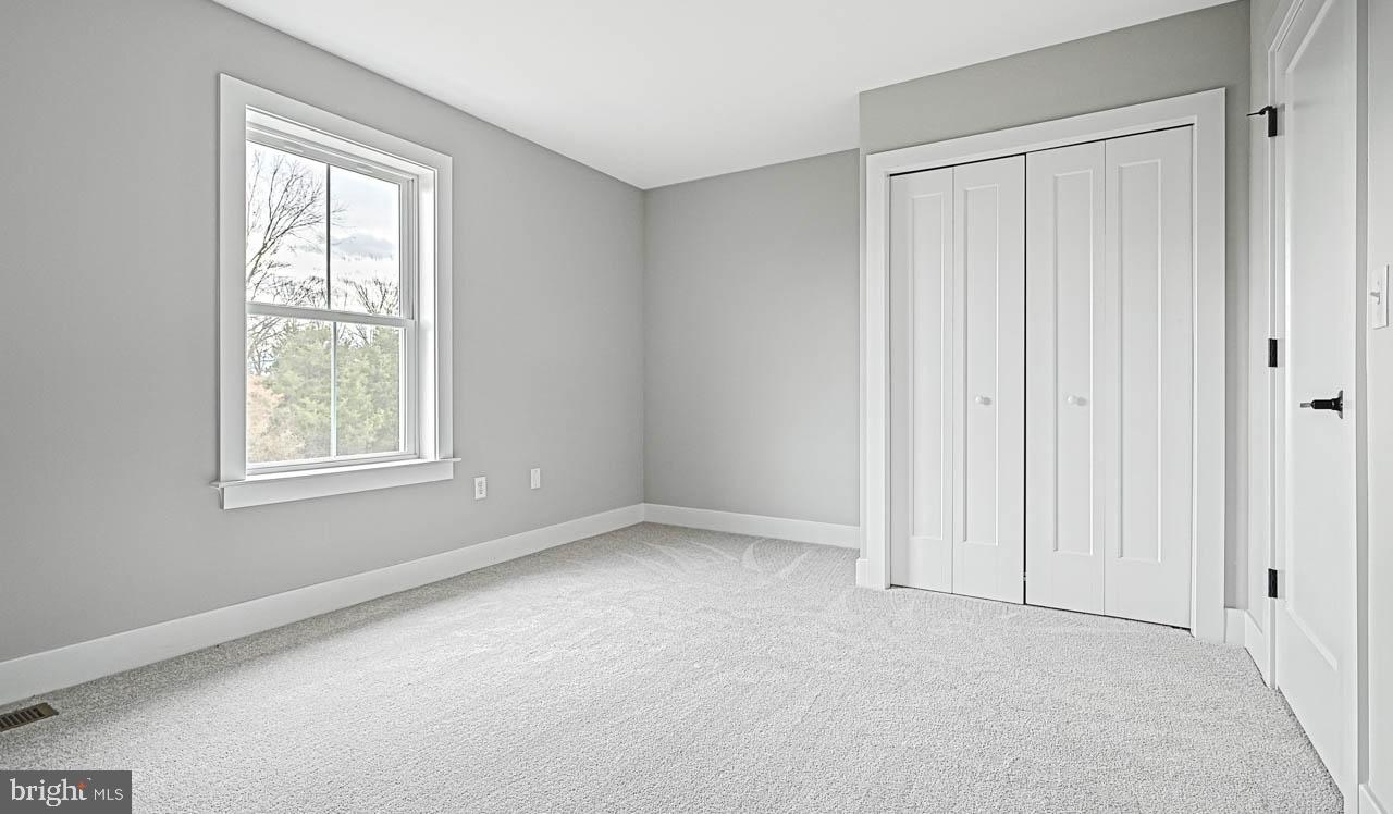 WILLOW CREEK FARMS - Residential