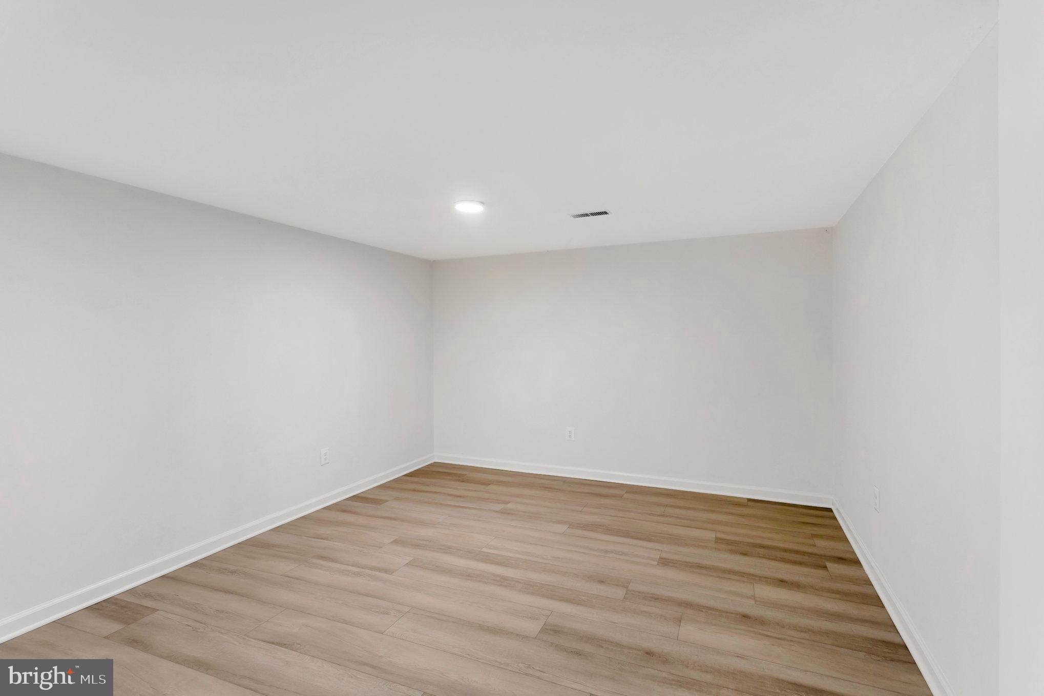 JEFFERSON PLACE - Residential Lease