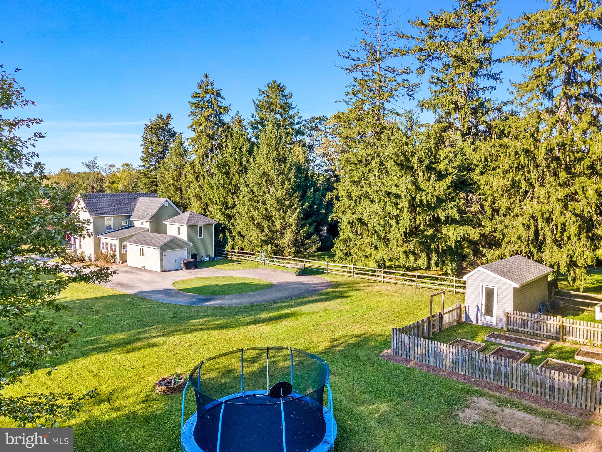 CHURCH HILL - Residential