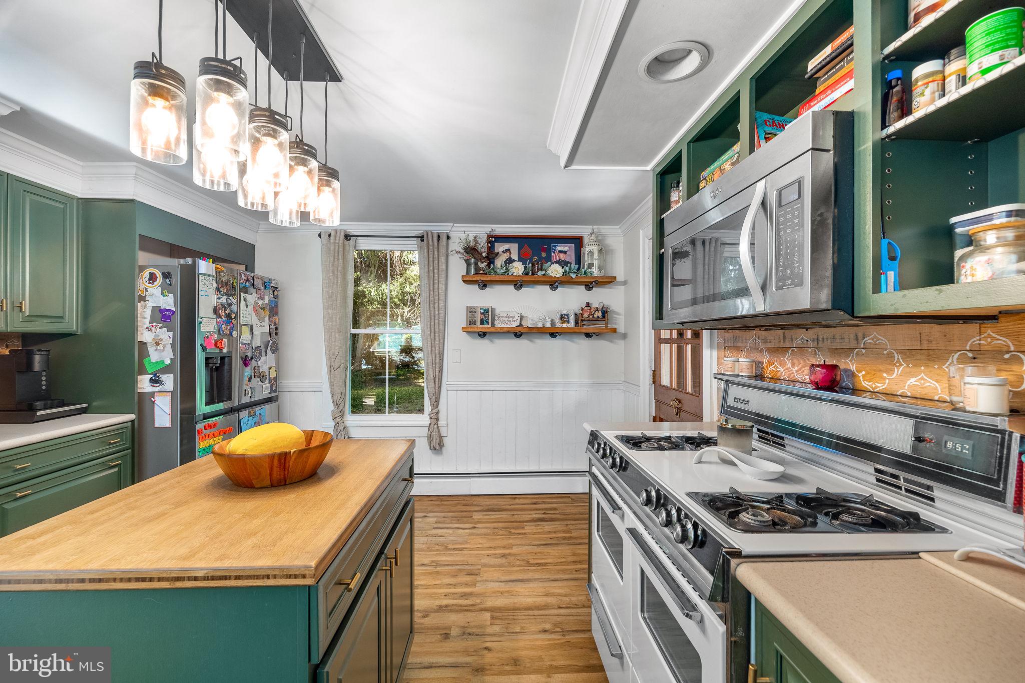 CHURCH HILL - Residential