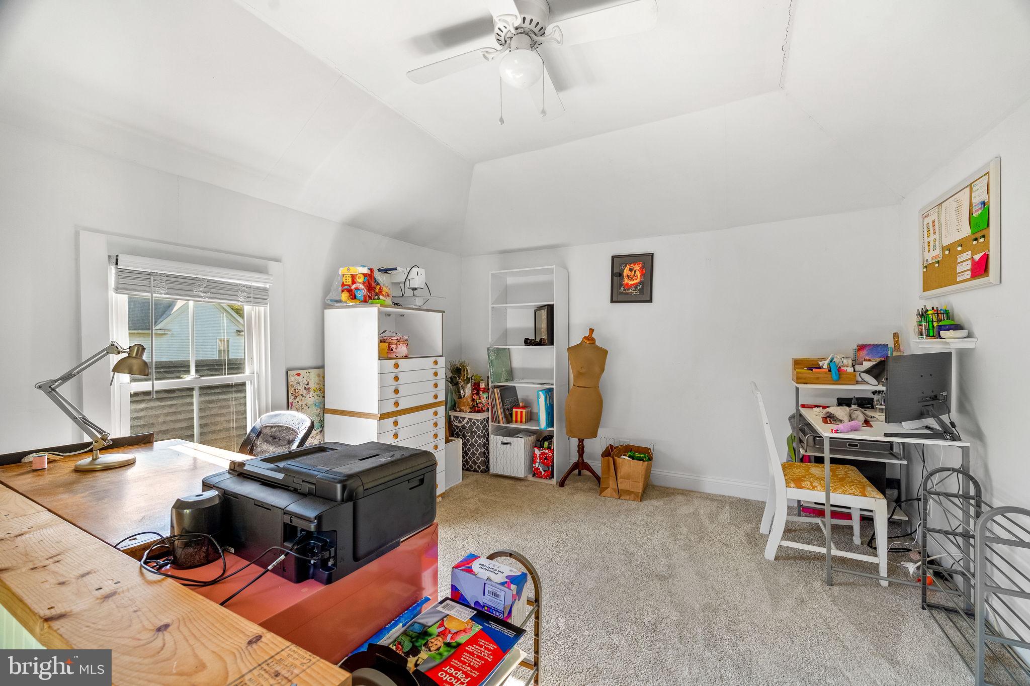 CHURCH HILL - Residential