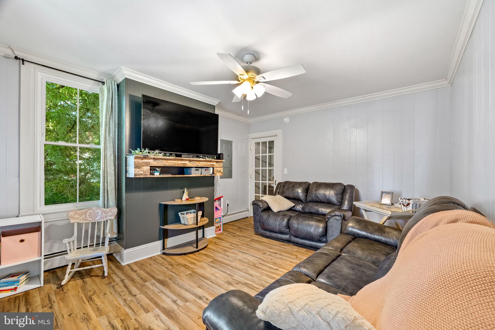 CHURCH HILL - Residential