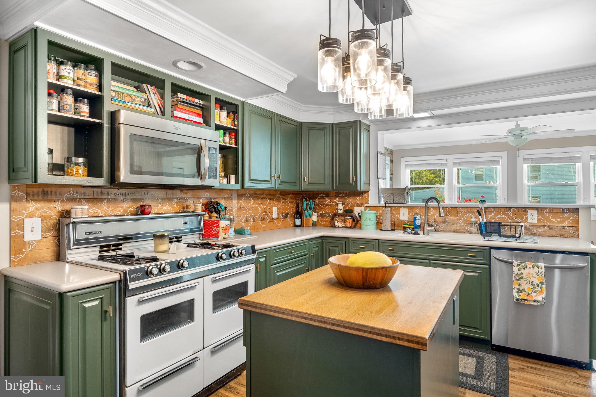 CHURCH HILL - Residential