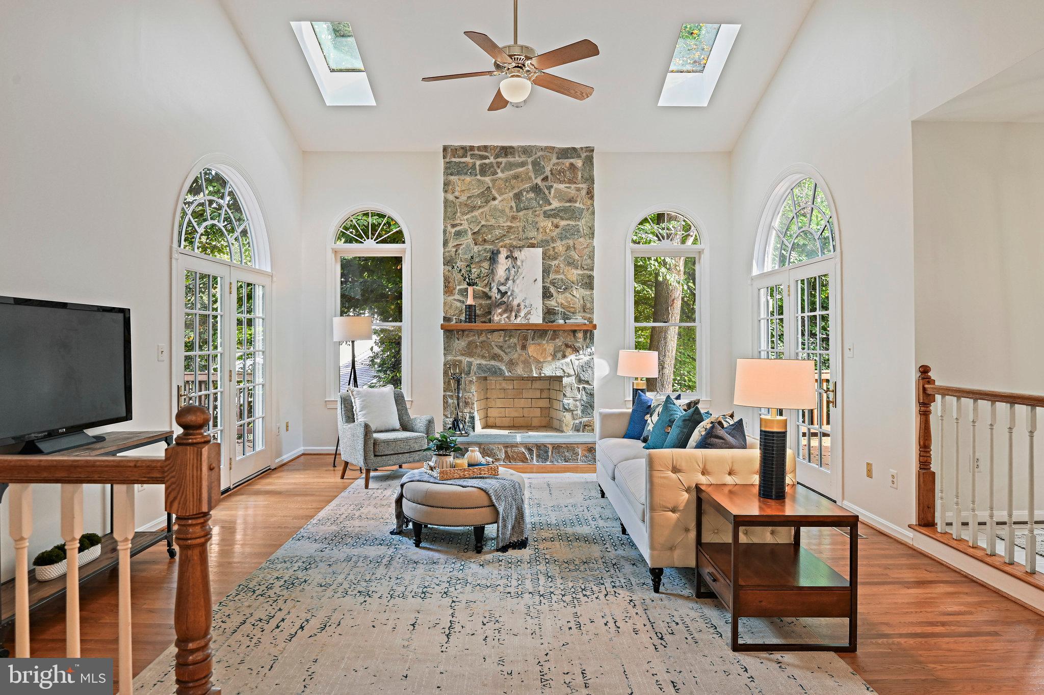 OAKCREST FARMS - Residential