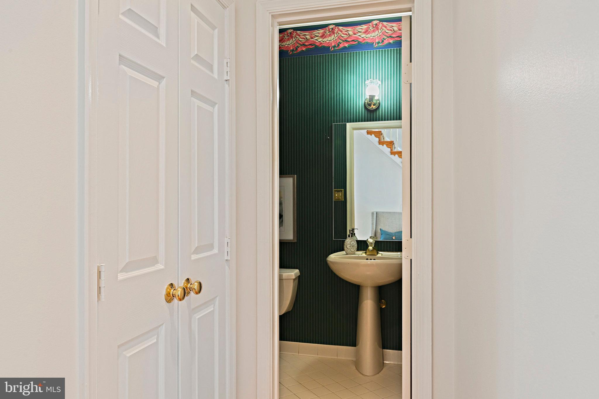 OAKCREST FARMS - Residential