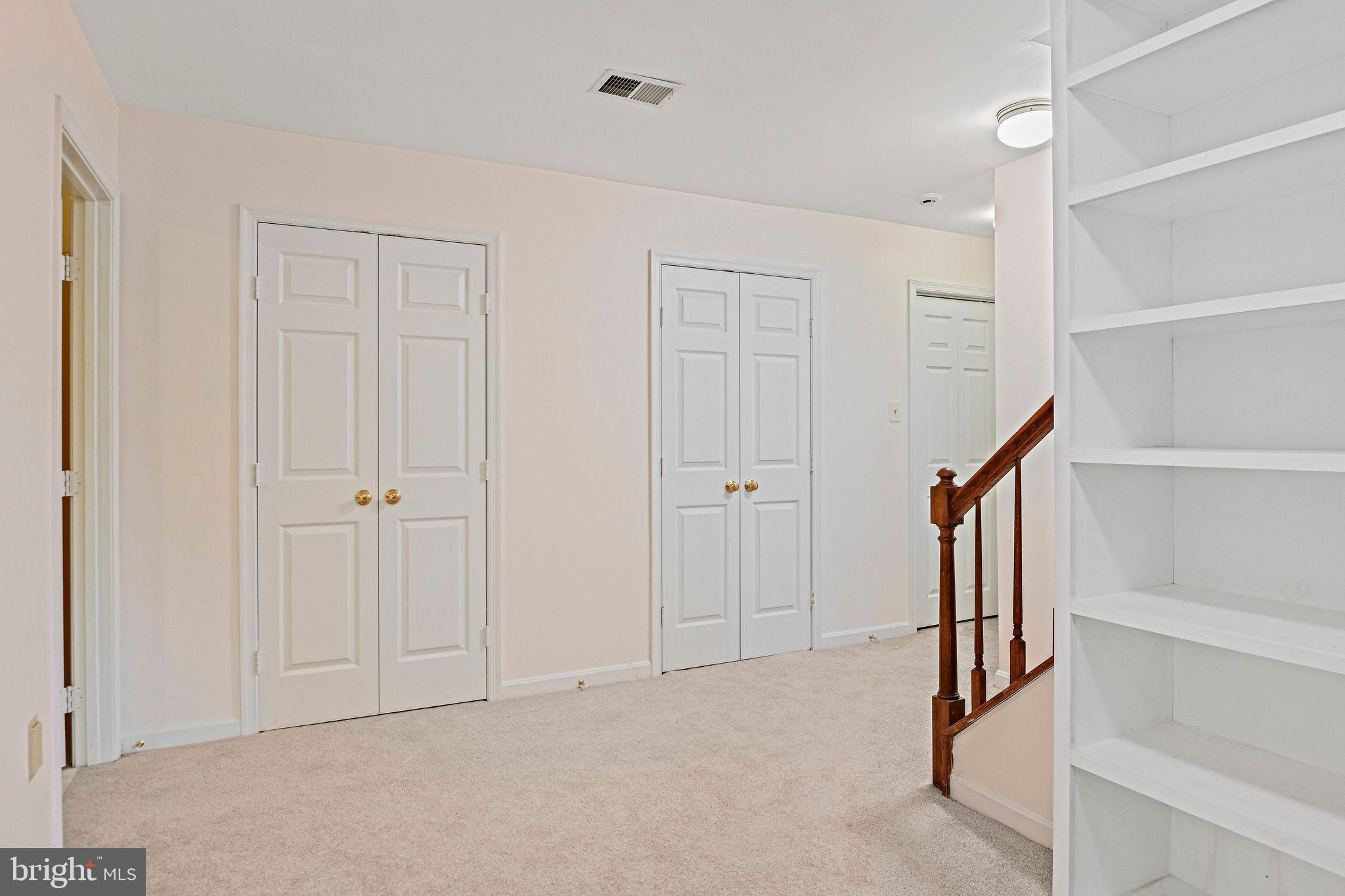 OAKCREST FARMS - Residential