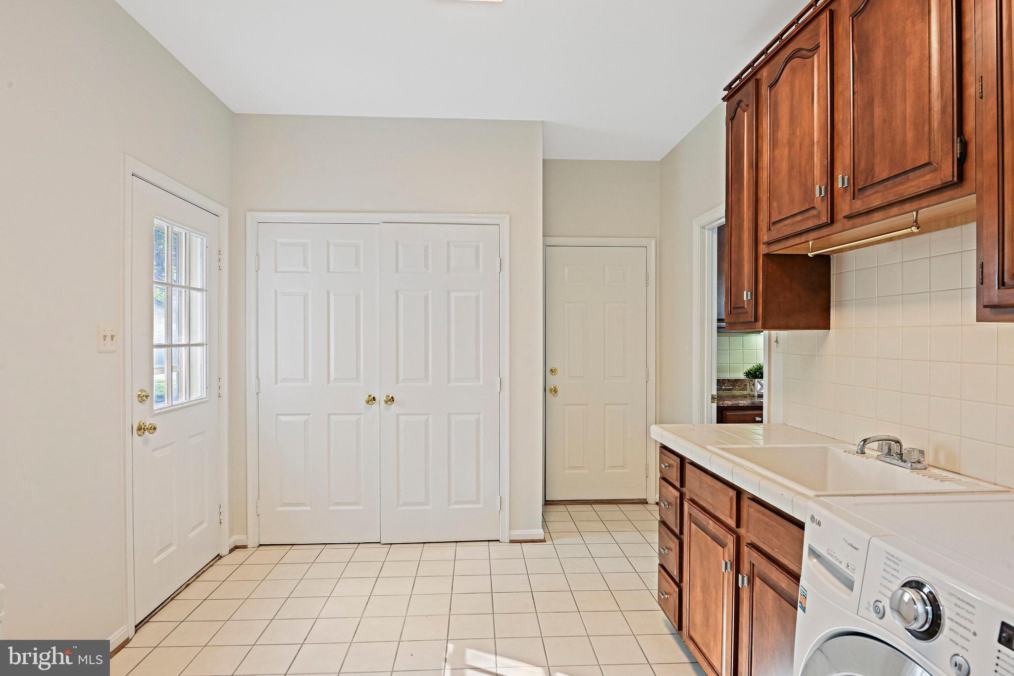 OAKCREST FARMS - Residential