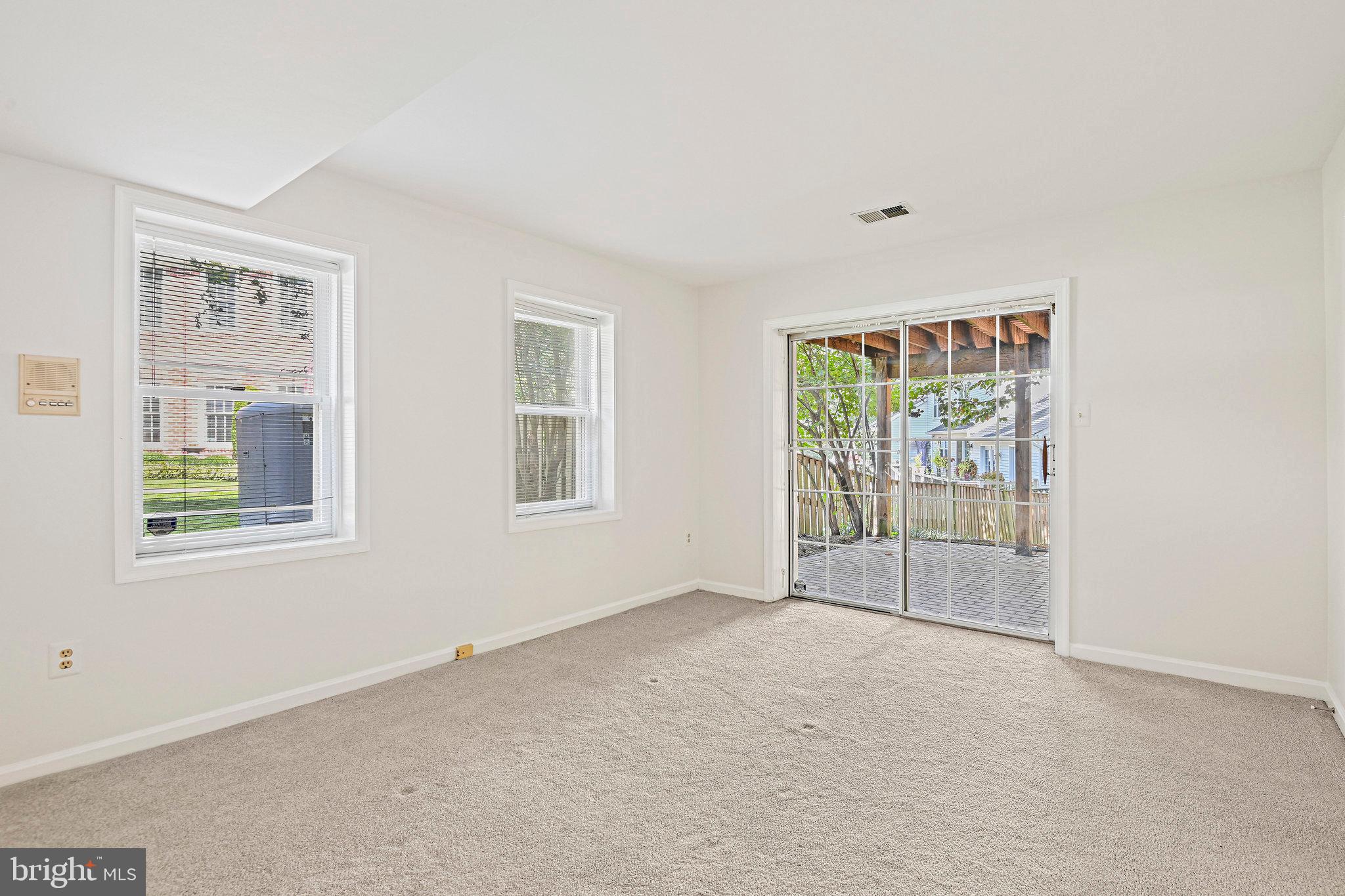 OAKCREST FARMS - Residential