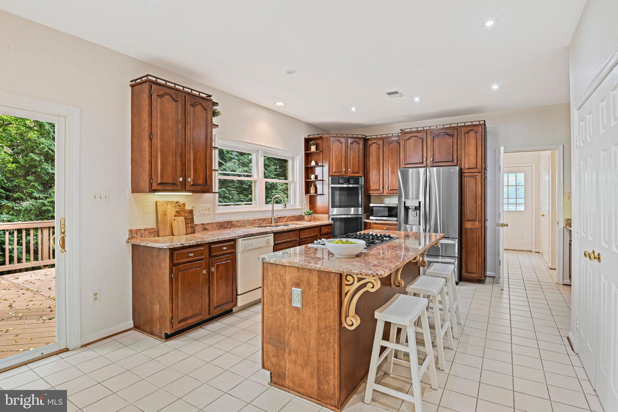 OAKCREST FARMS - Residential