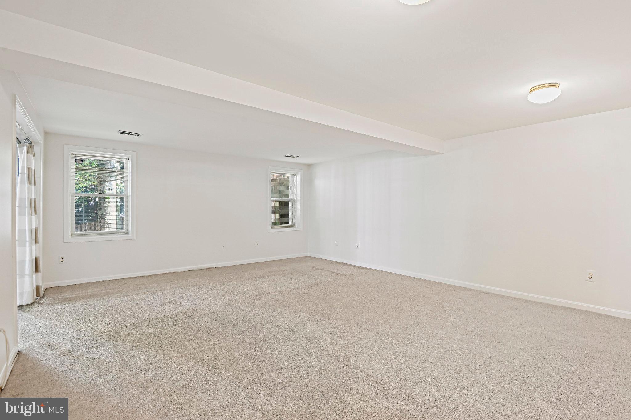 OAKCREST FARMS - Residential