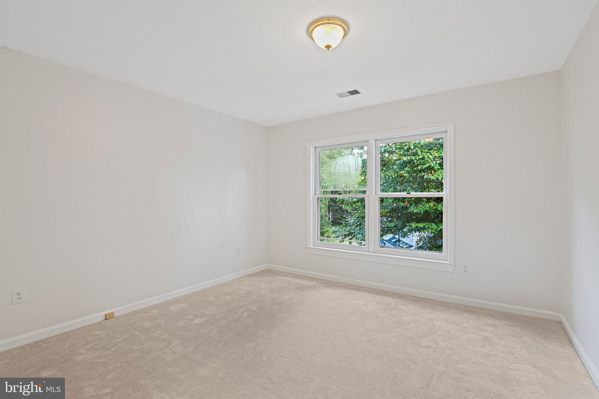 OAKCREST FARMS - Residential