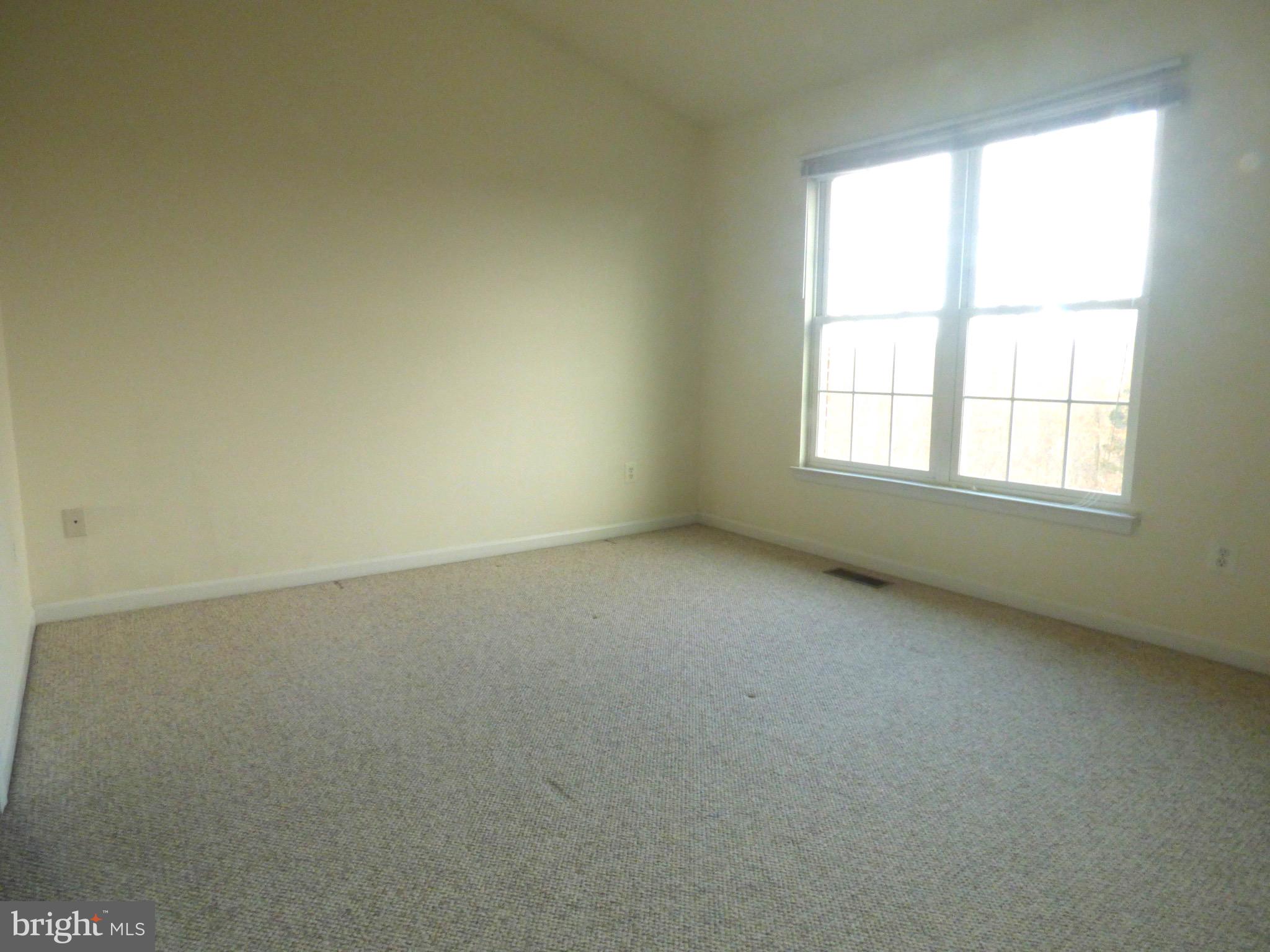 AMBERLEA AT SOUTH RIDING - Residential Lease