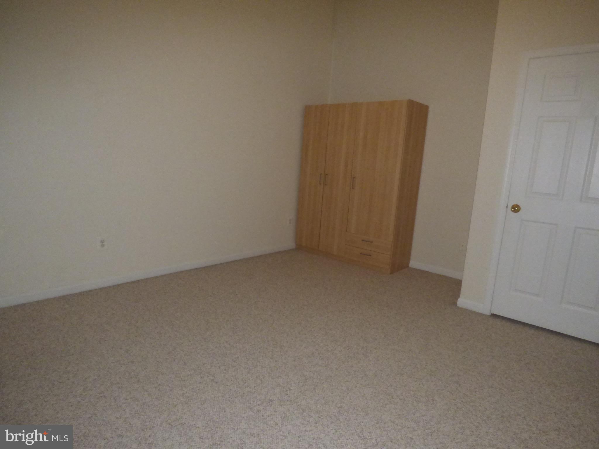 AMBERLEA AT SOUTH RIDING - Residential Lease