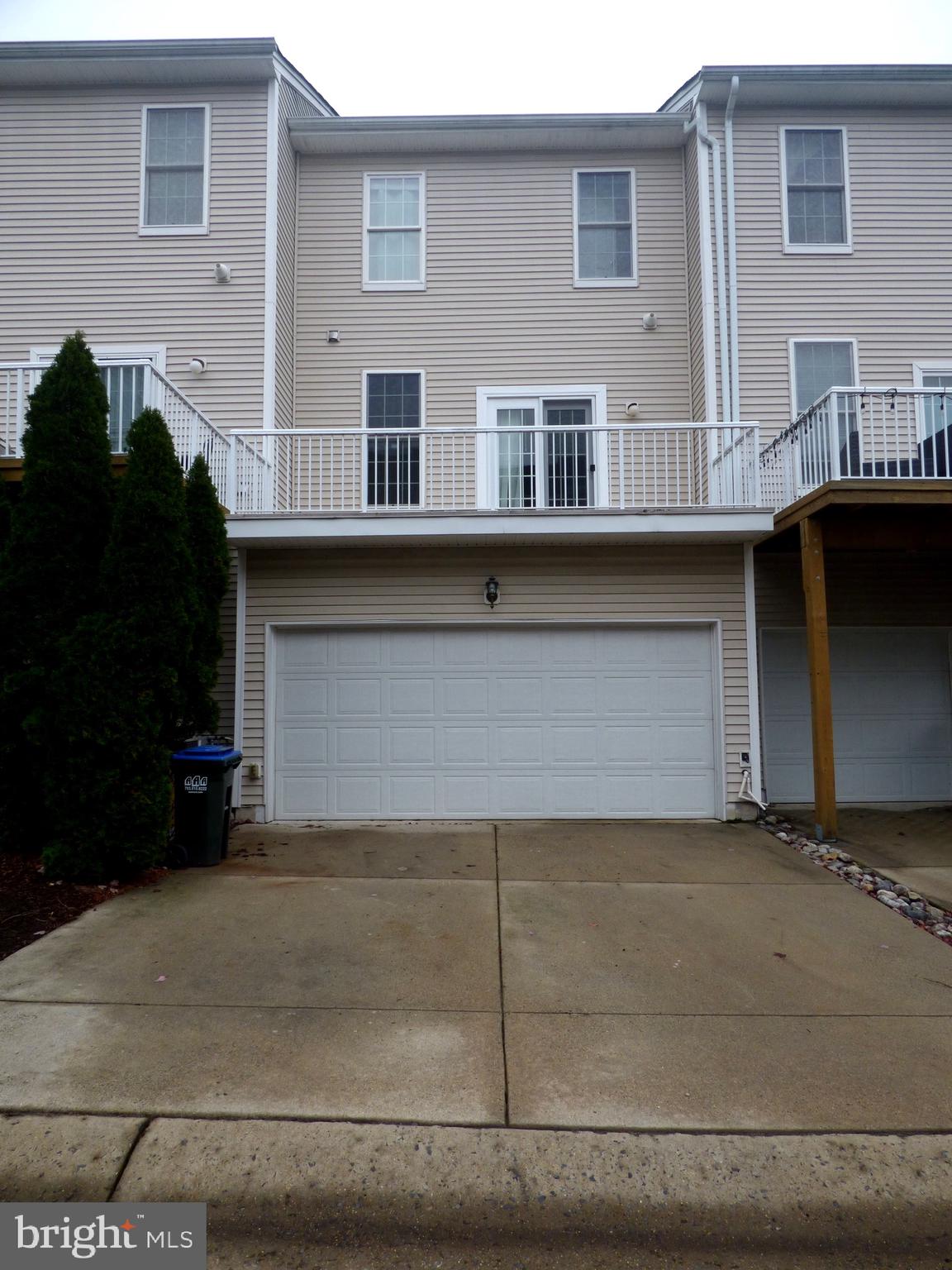 AMBERLEA AT SOUTH RIDING - Residential Lease