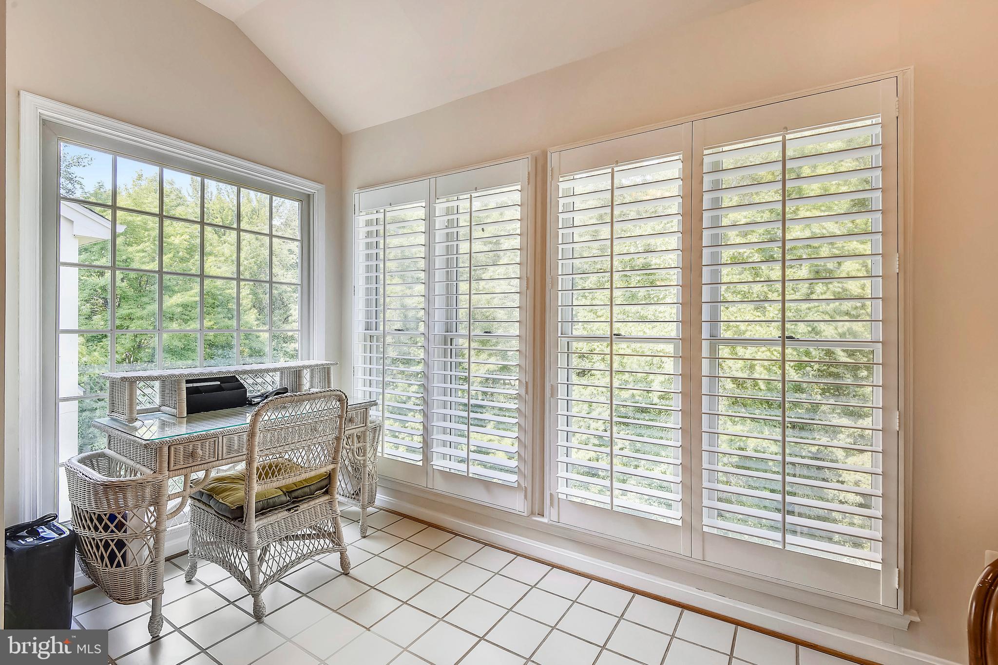 SUMMER PLACE AT RIVA TRACE - Residential