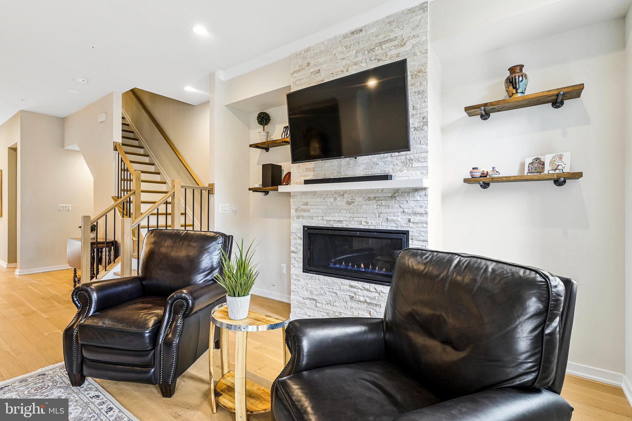 VALLEY PARK - Residential