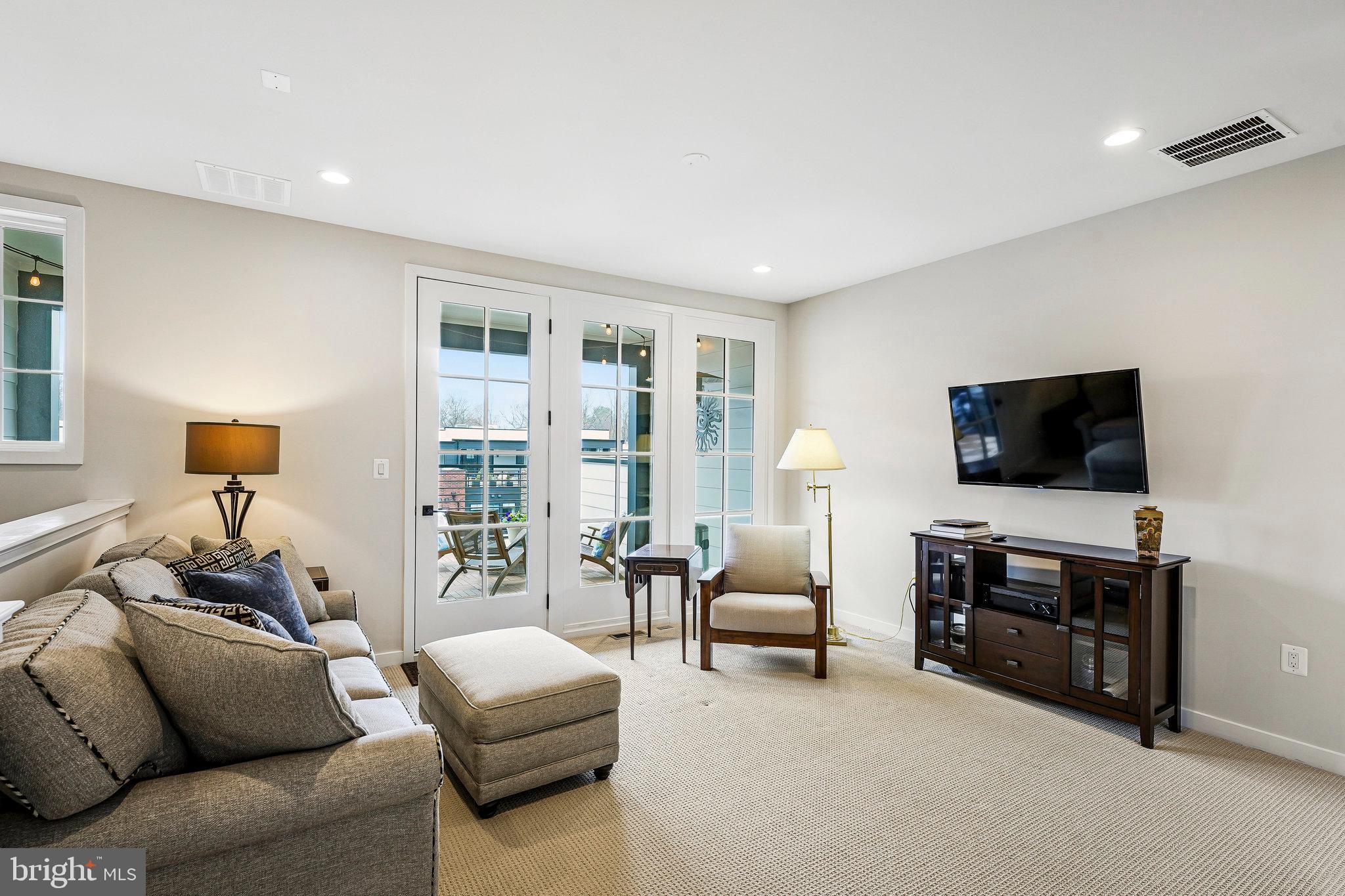 VALLEY PARK - Residential