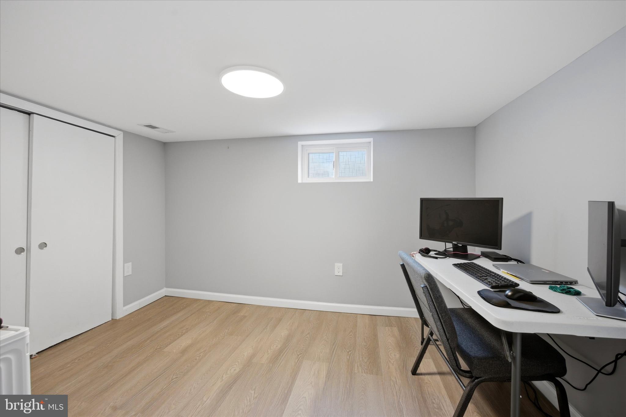 COLLINGDALE - Residential