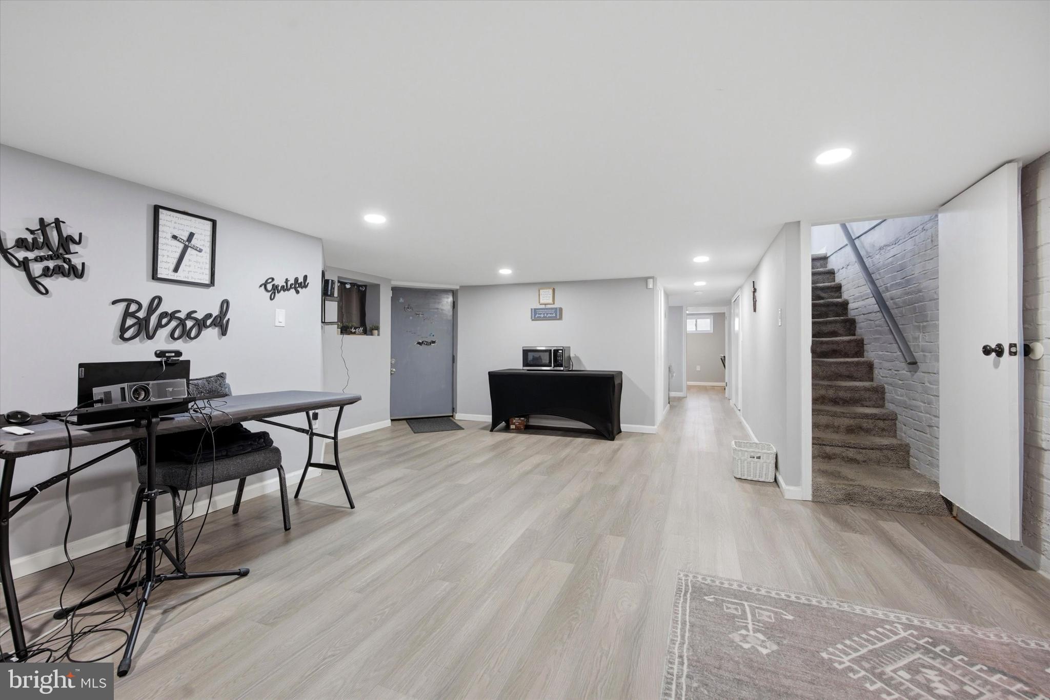 COLLINGDALE - Residential