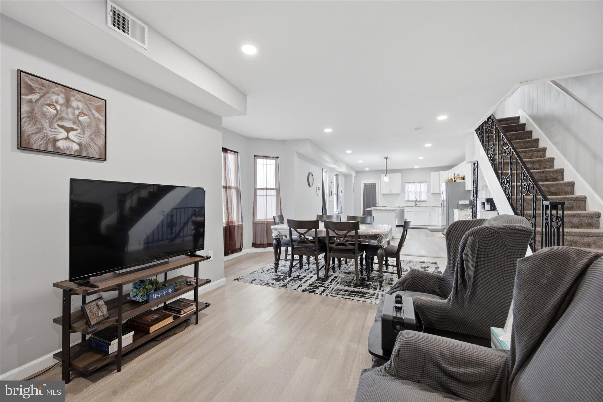 COLLINGDALE - Residential