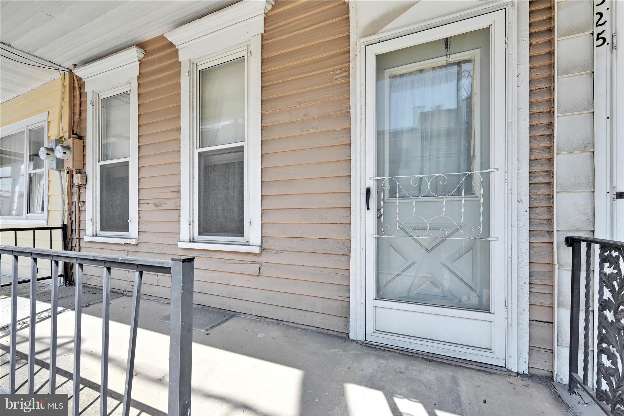527 W MAHANOY STREET