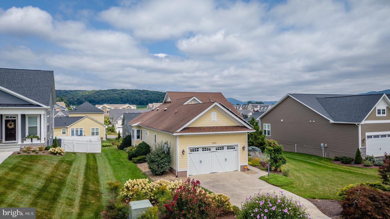 PRESTON LAKE - Residential