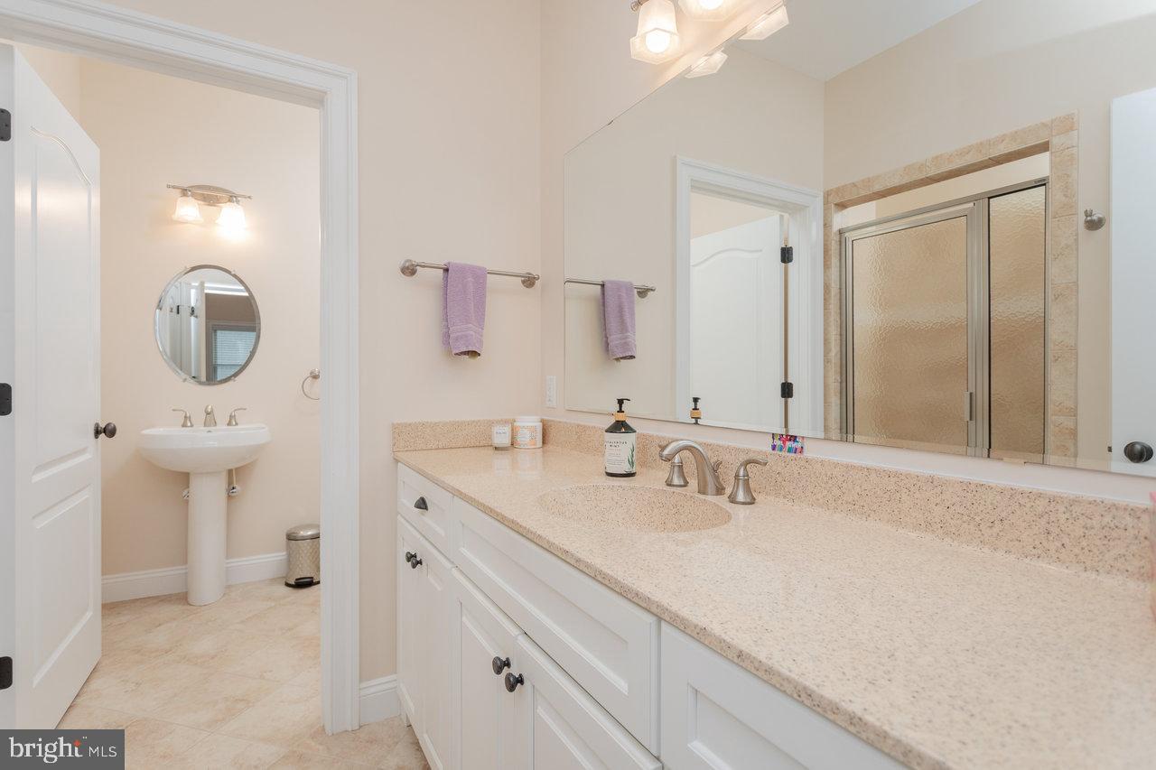 PRESTON LAKE - Residential