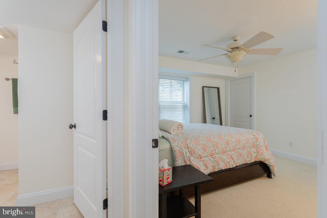 PRESTON LAKE - Residential