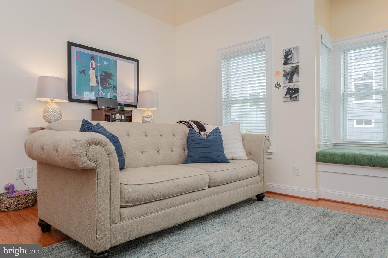 PRESTON LAKE - Residential