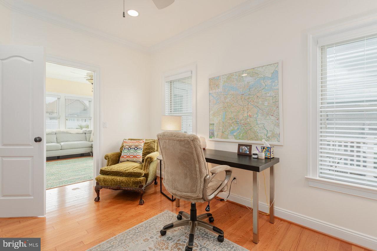 PRESTON LAKE - Residential