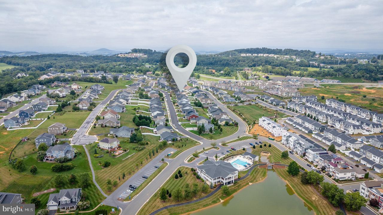 PRESTON LAKE - Residential