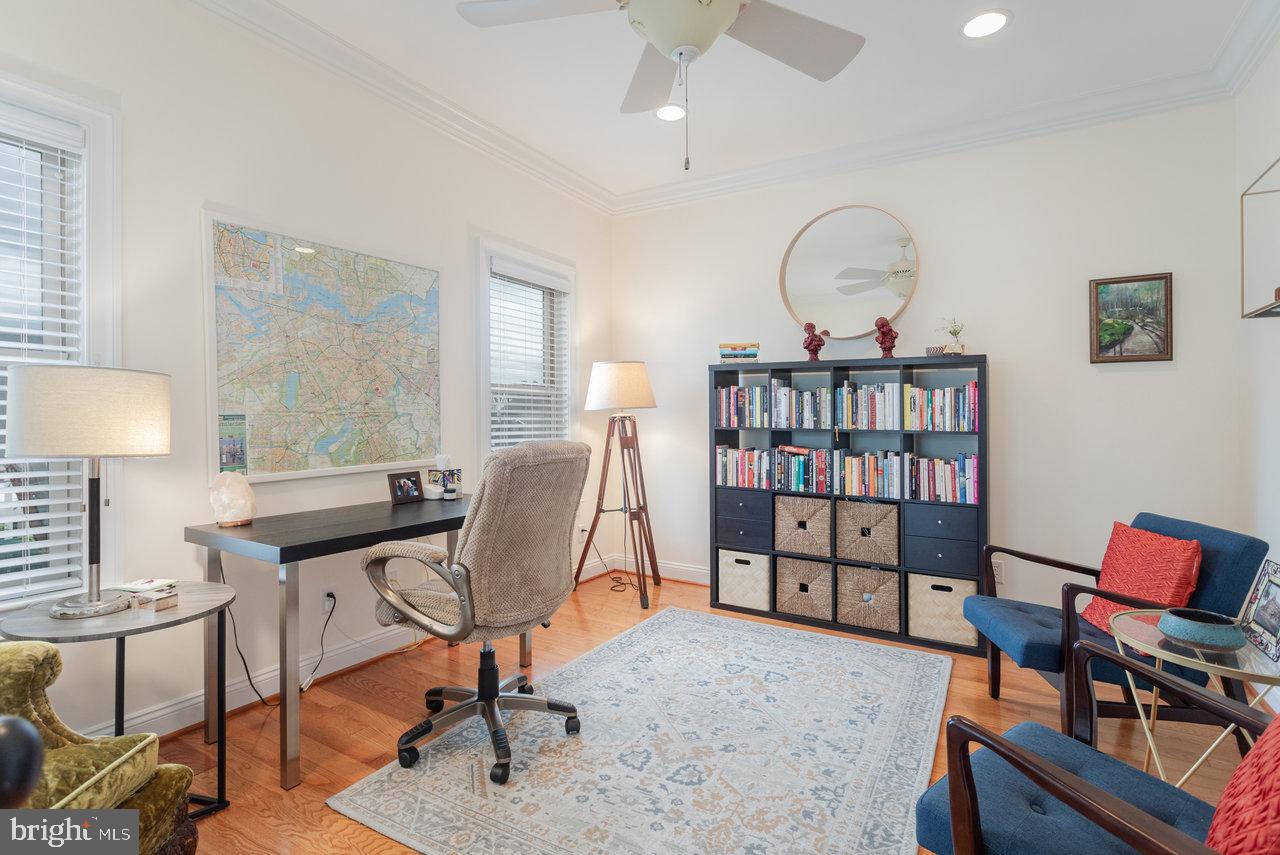 PRESTON LAKE - Residential