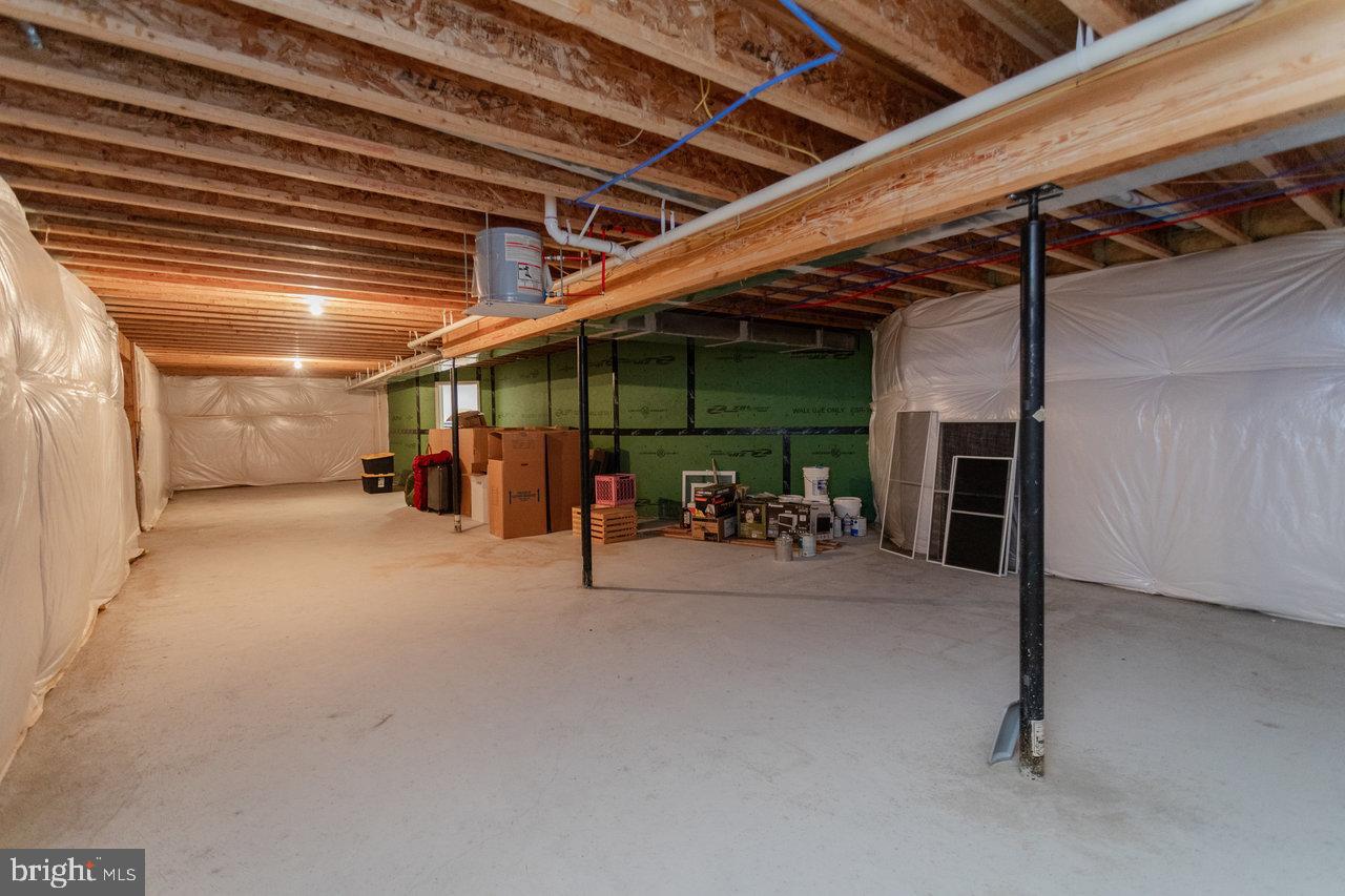 PRESTON LAKE - Residential