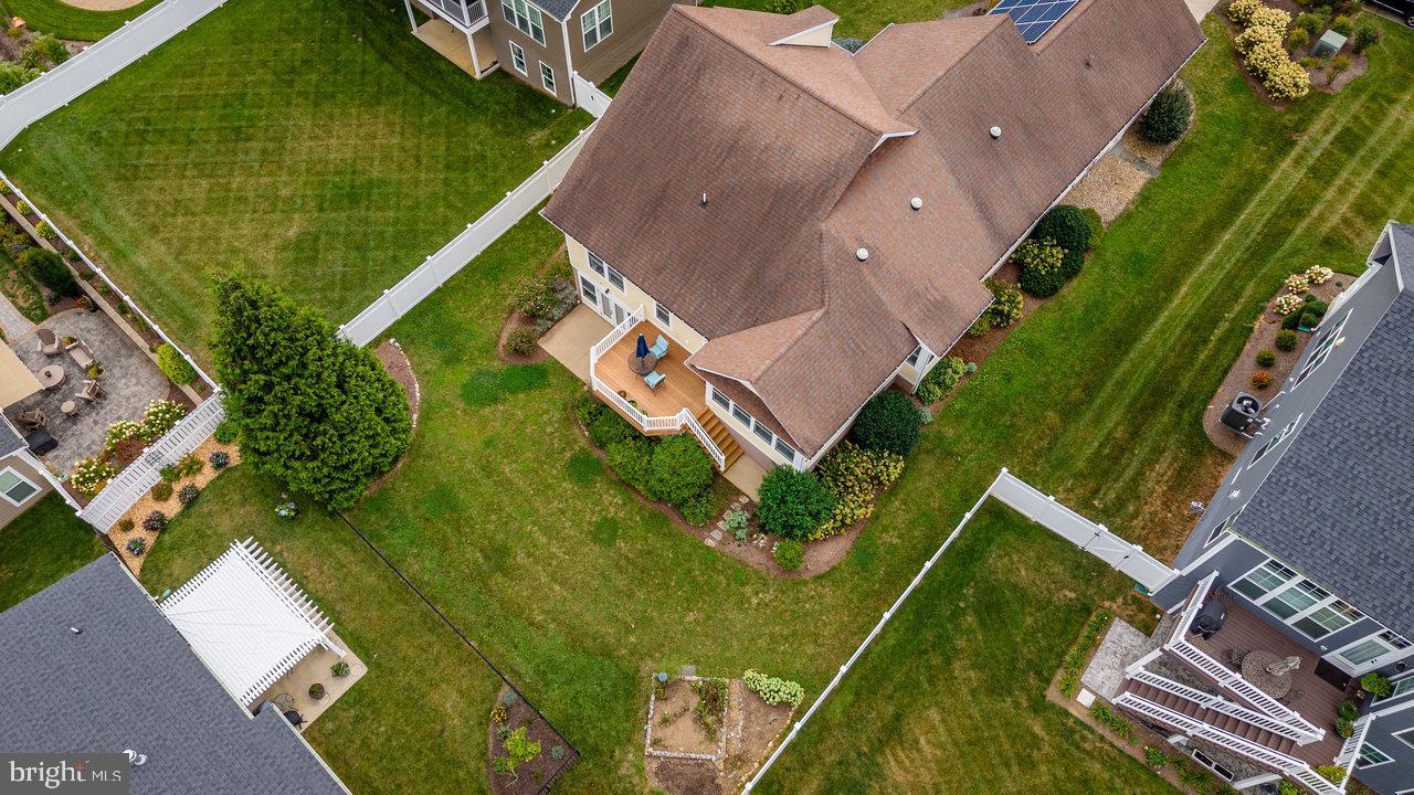 PRESTON LAKE - Residential