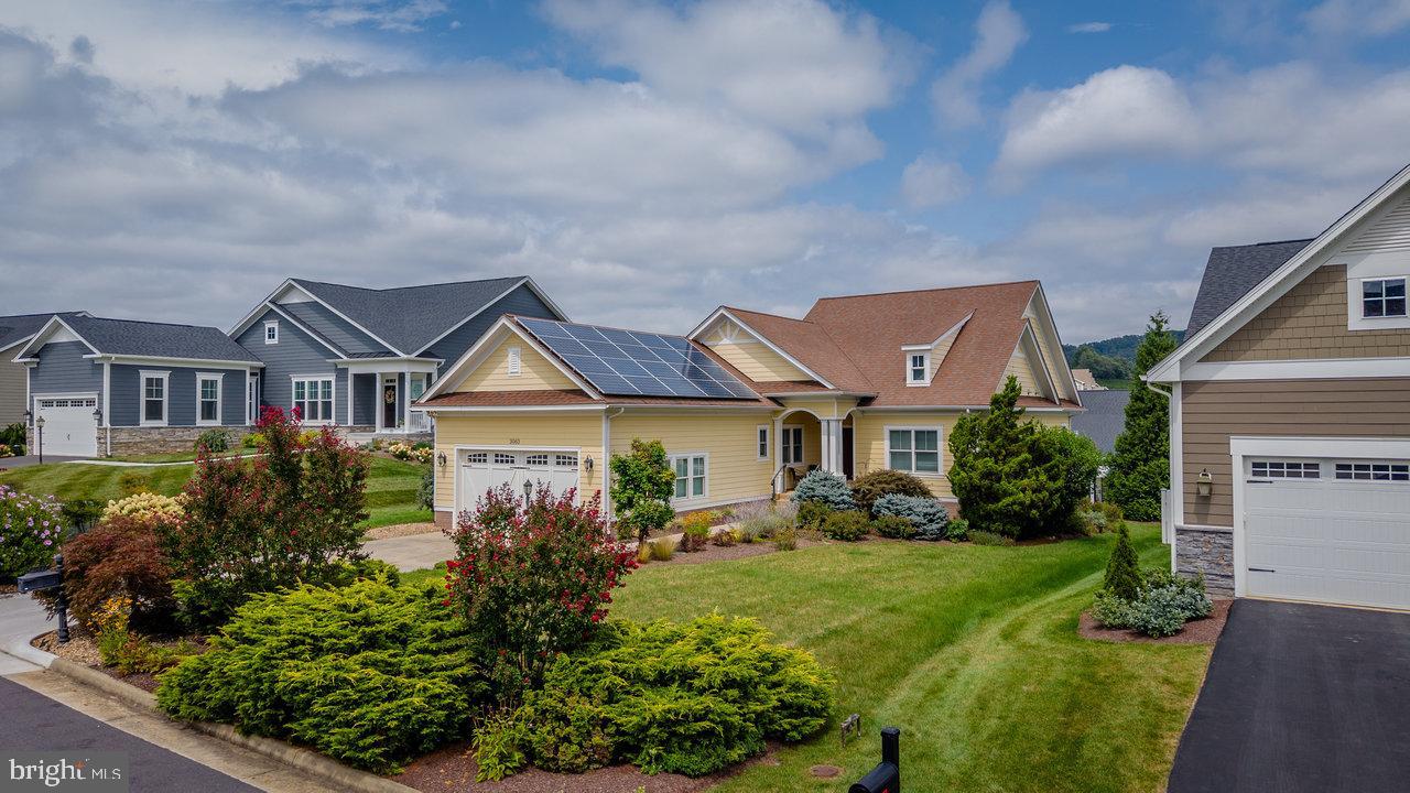 PRESTON LAKE - Residential