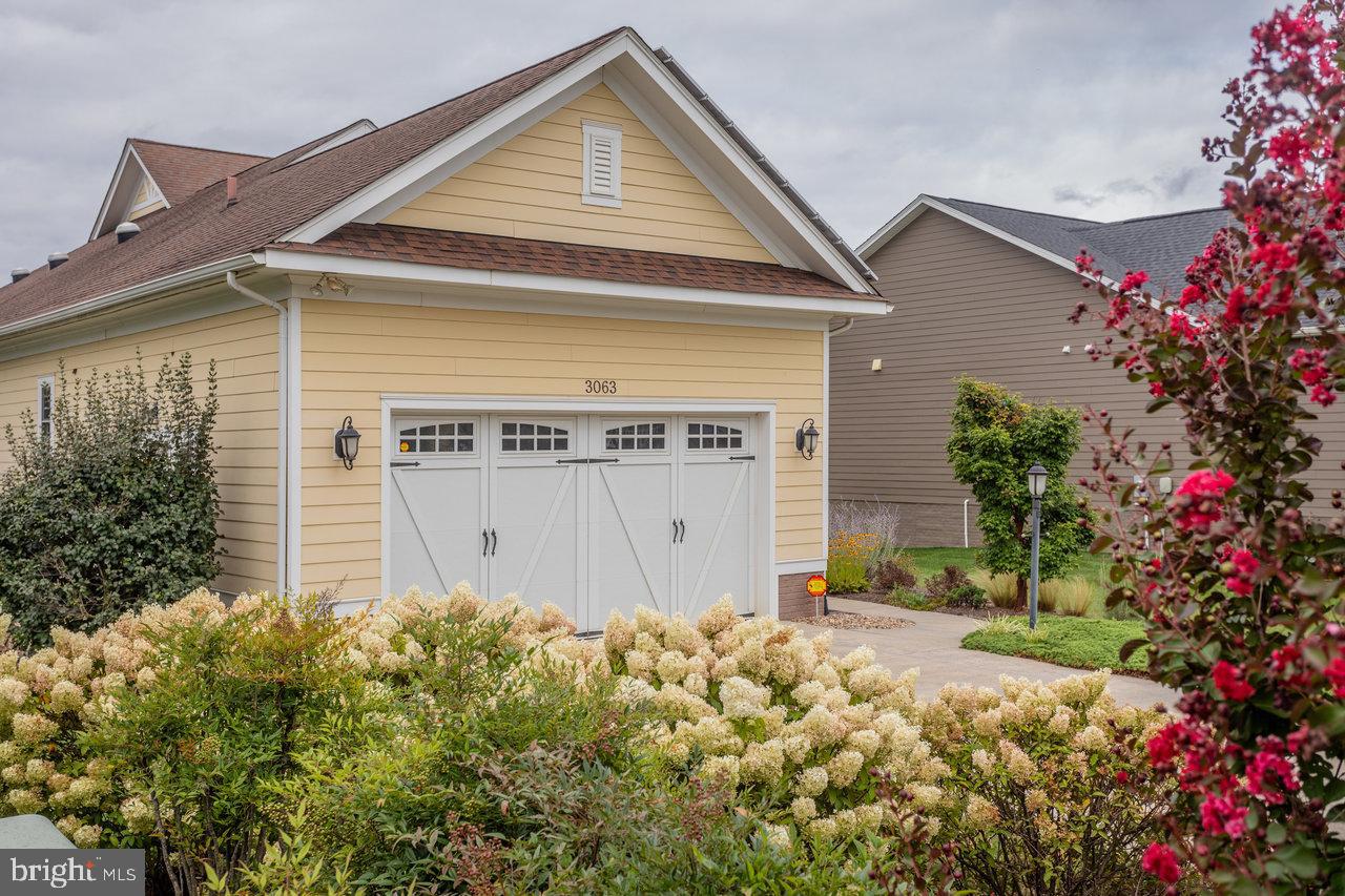 PRESTON LAKE - Residential