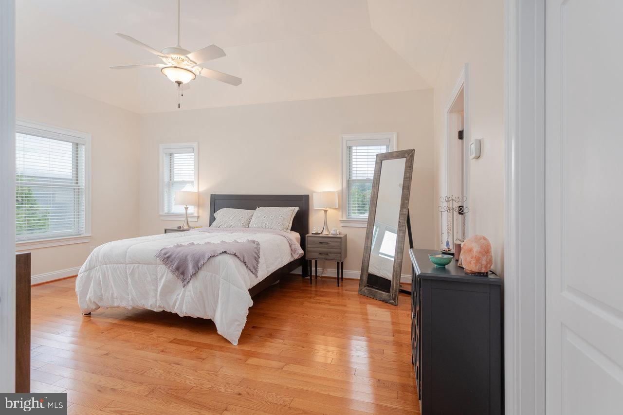 PRESTON LAKE - Residential