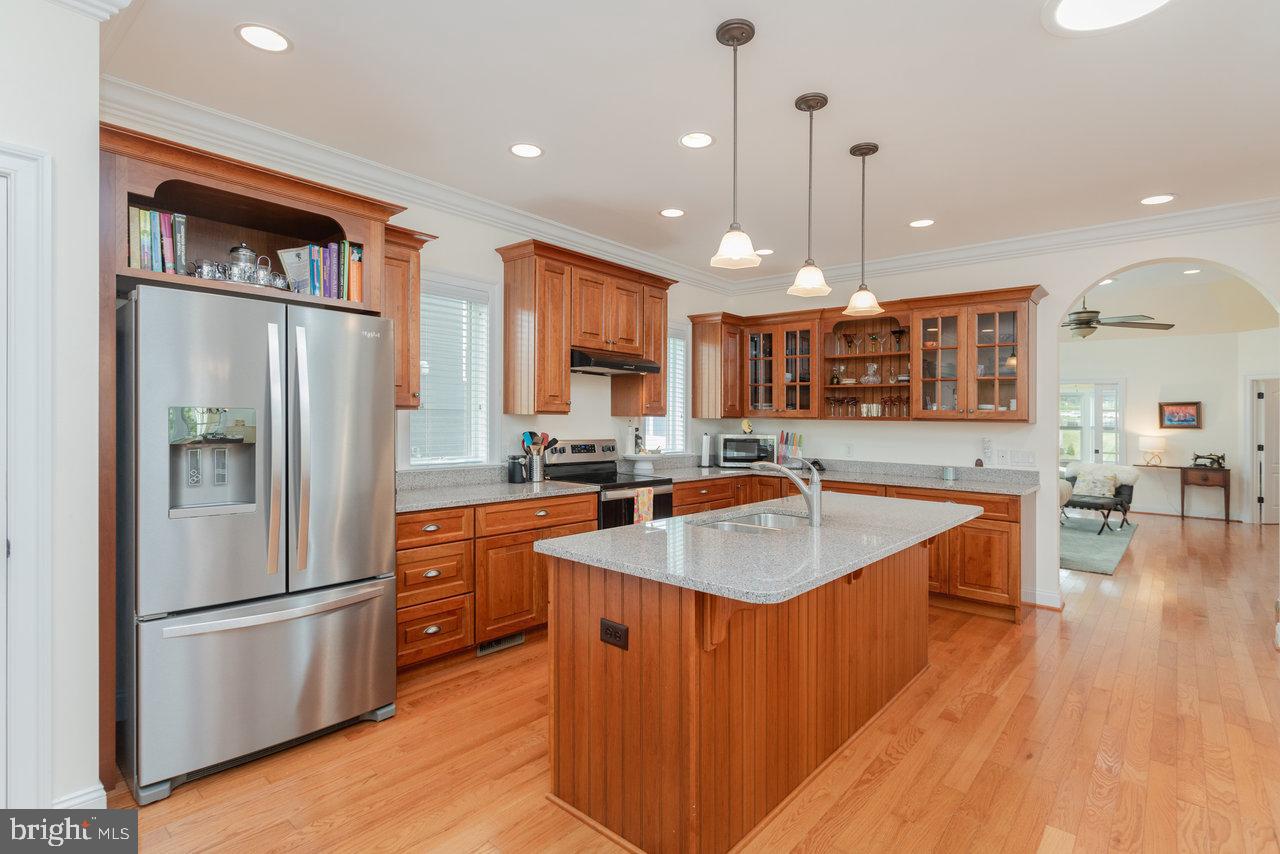 PRESTON LAKE - Residential