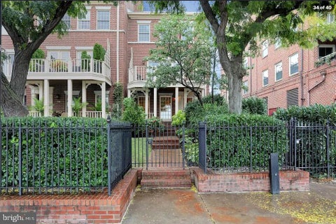 Townhouse For Rent - 9301/2 Fell Street<br/> Baltimore City County, BALTIMORE, MD 21231