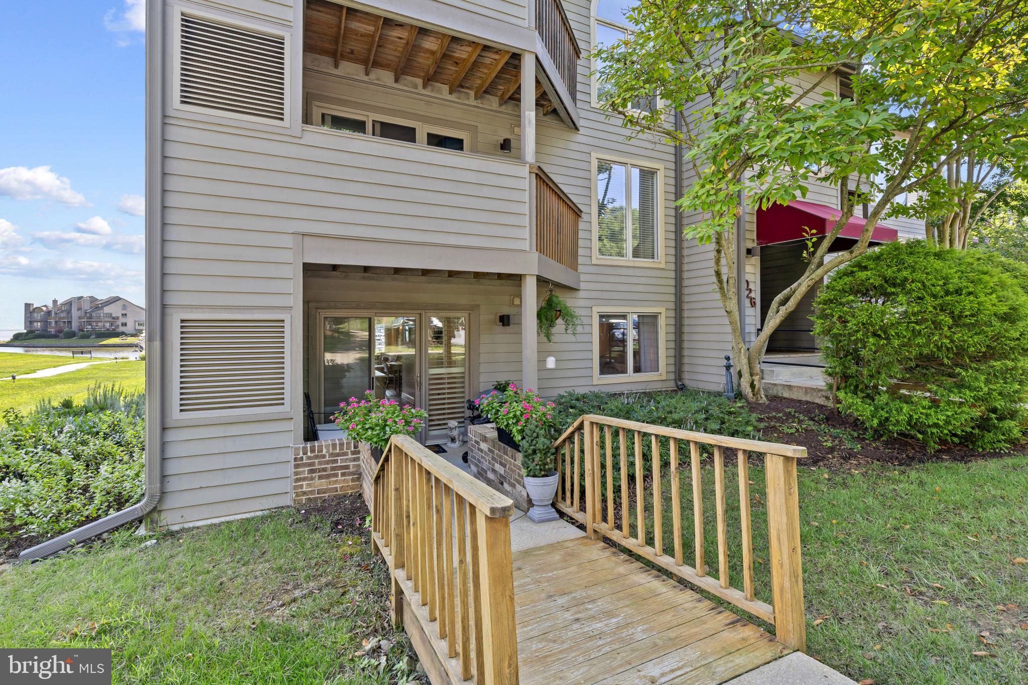 7026 CHANNEL VILLAGE COURT T2