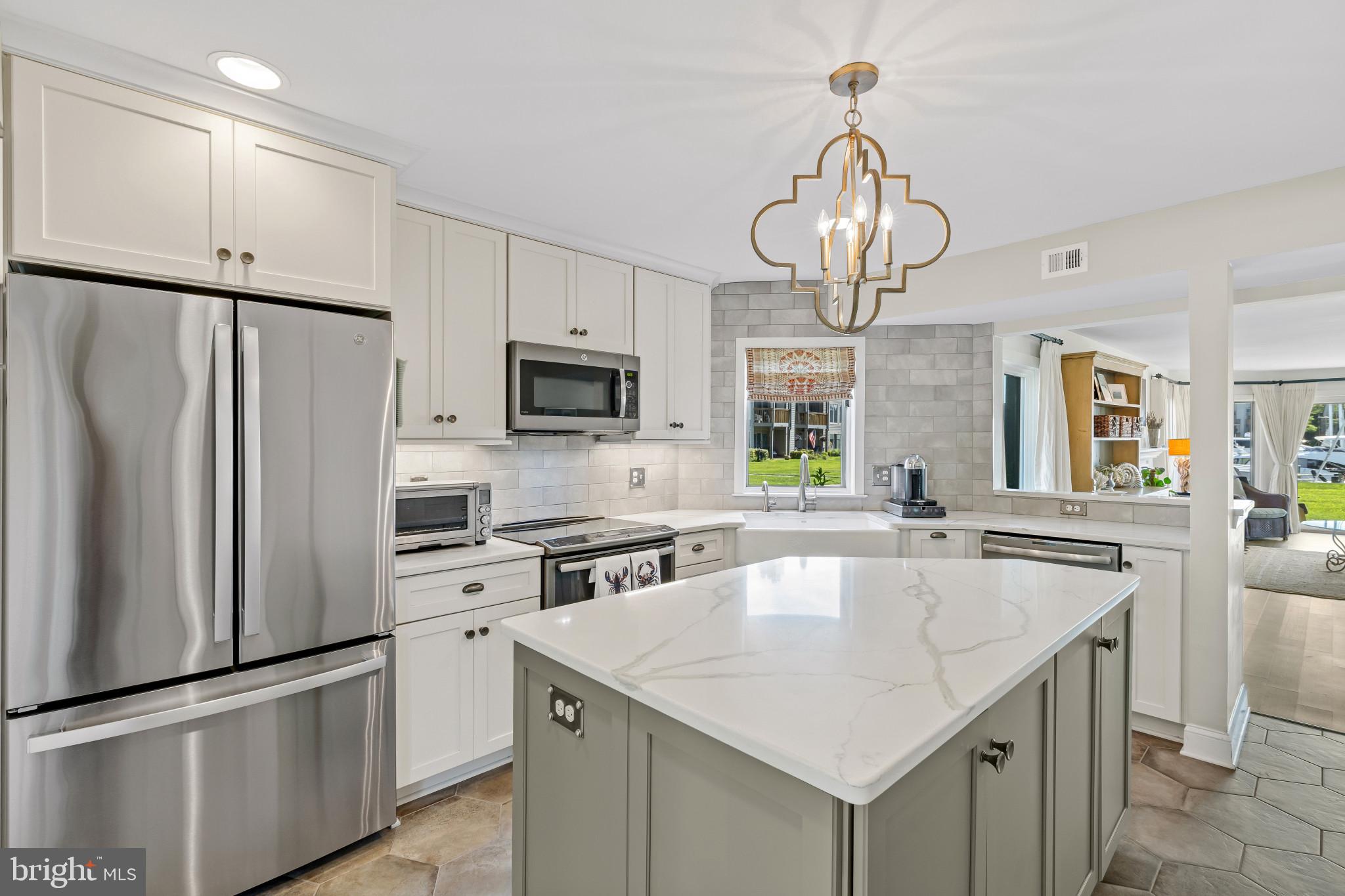 7026 CHANNEL VILLAGE COURT T2