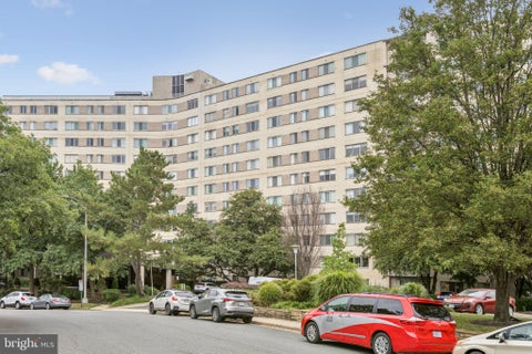 Photo of 1200 N Nash Street #565, ARLINGTON, VA 22209 (MLS # VAAR2074688)
