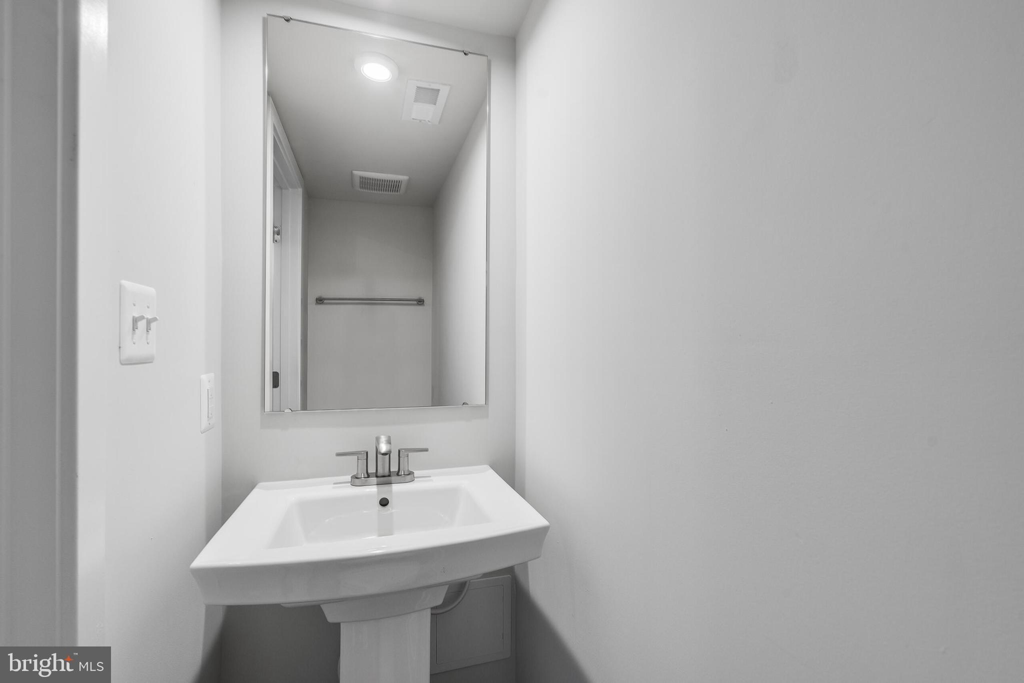 8515 BRANCH SIDE WAY ST2001B