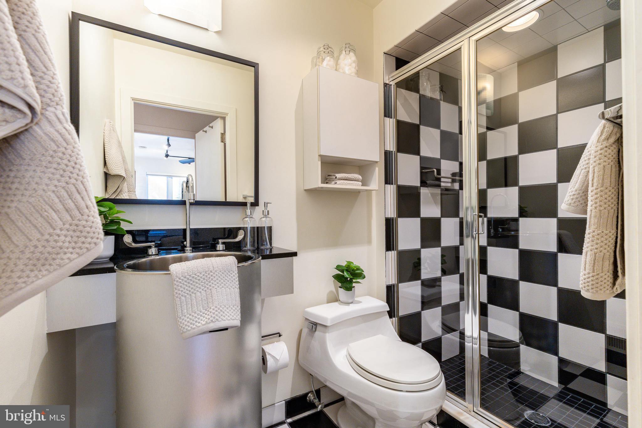 SOCIETY HILL - Residential